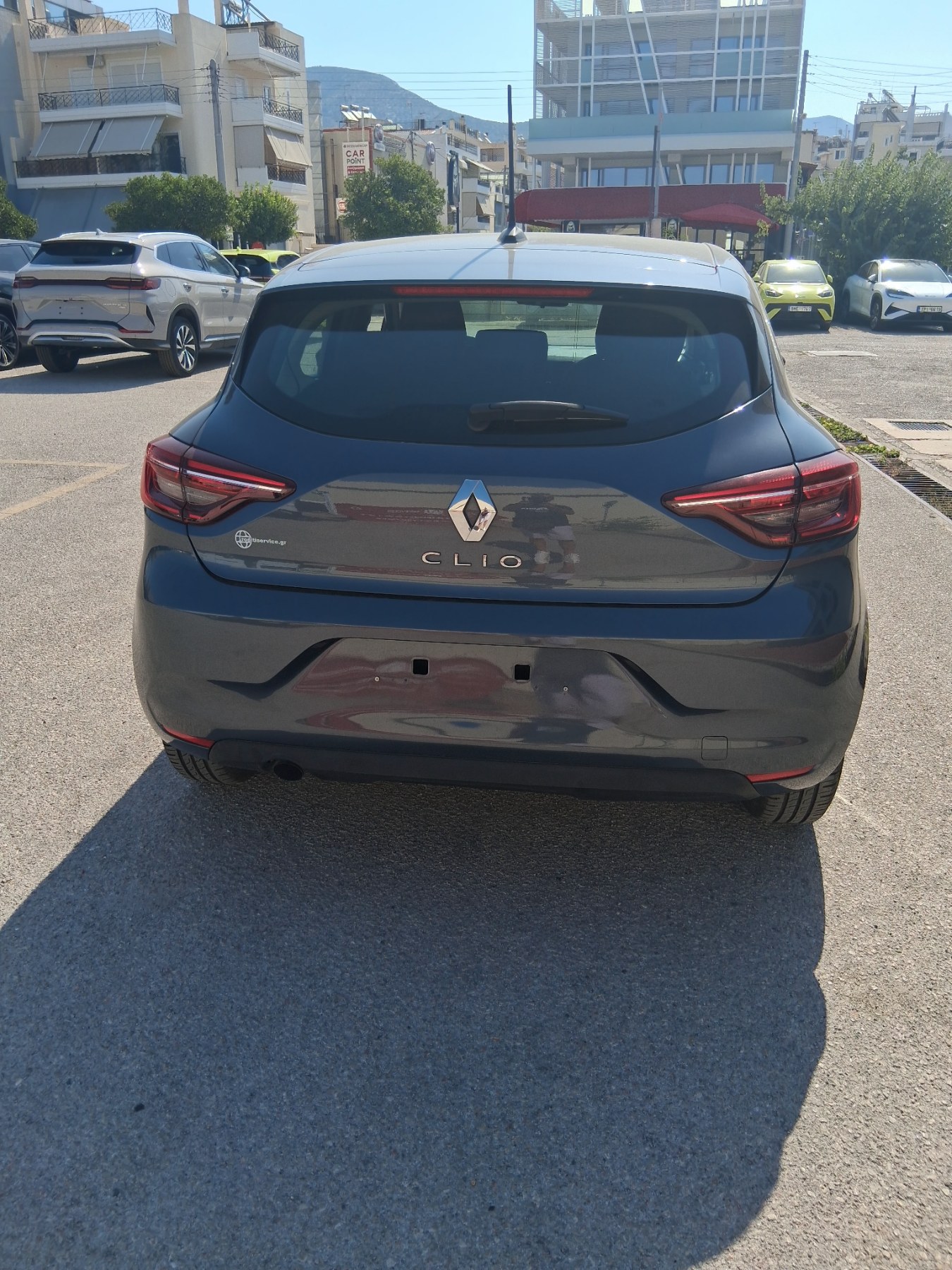 
								RENAULT CLIO full									