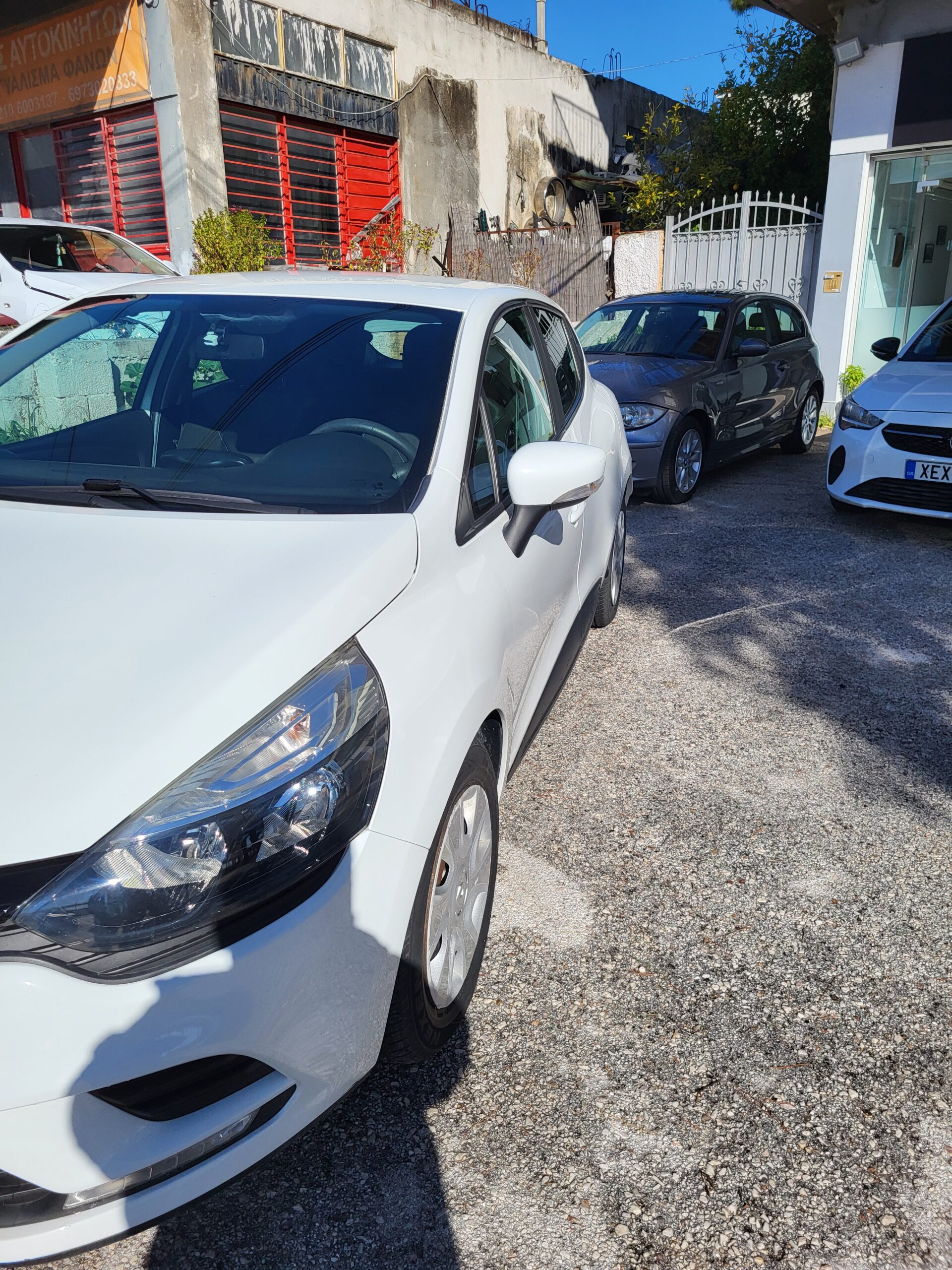 
								RENAULT CLIO full									
