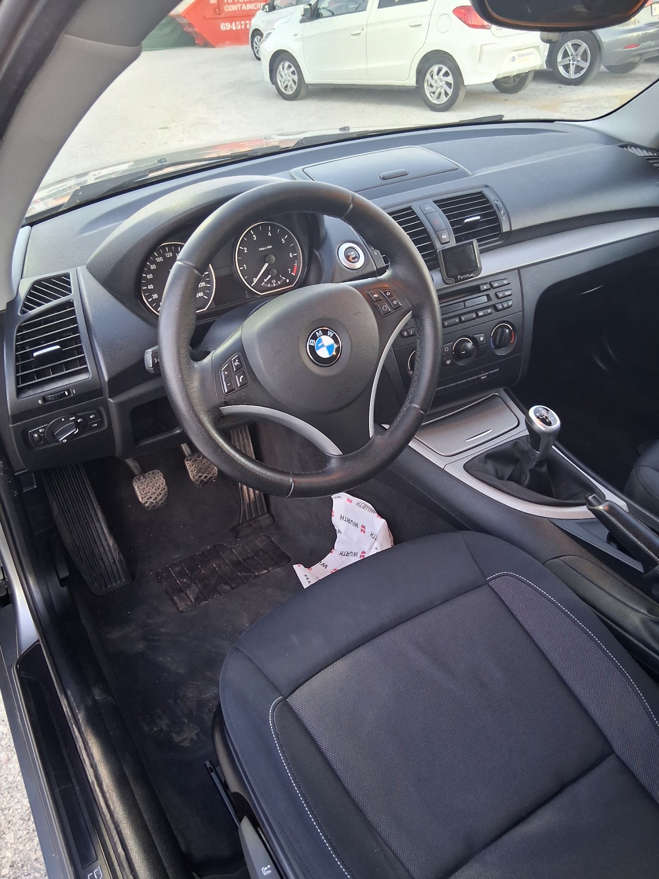 
								BMW 116 full									